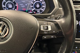 valkoinen Volkswagen Tiguan 2018 kuva 15.