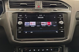 valkoinen Volkswagen Tiguan 2018 kuva 17.