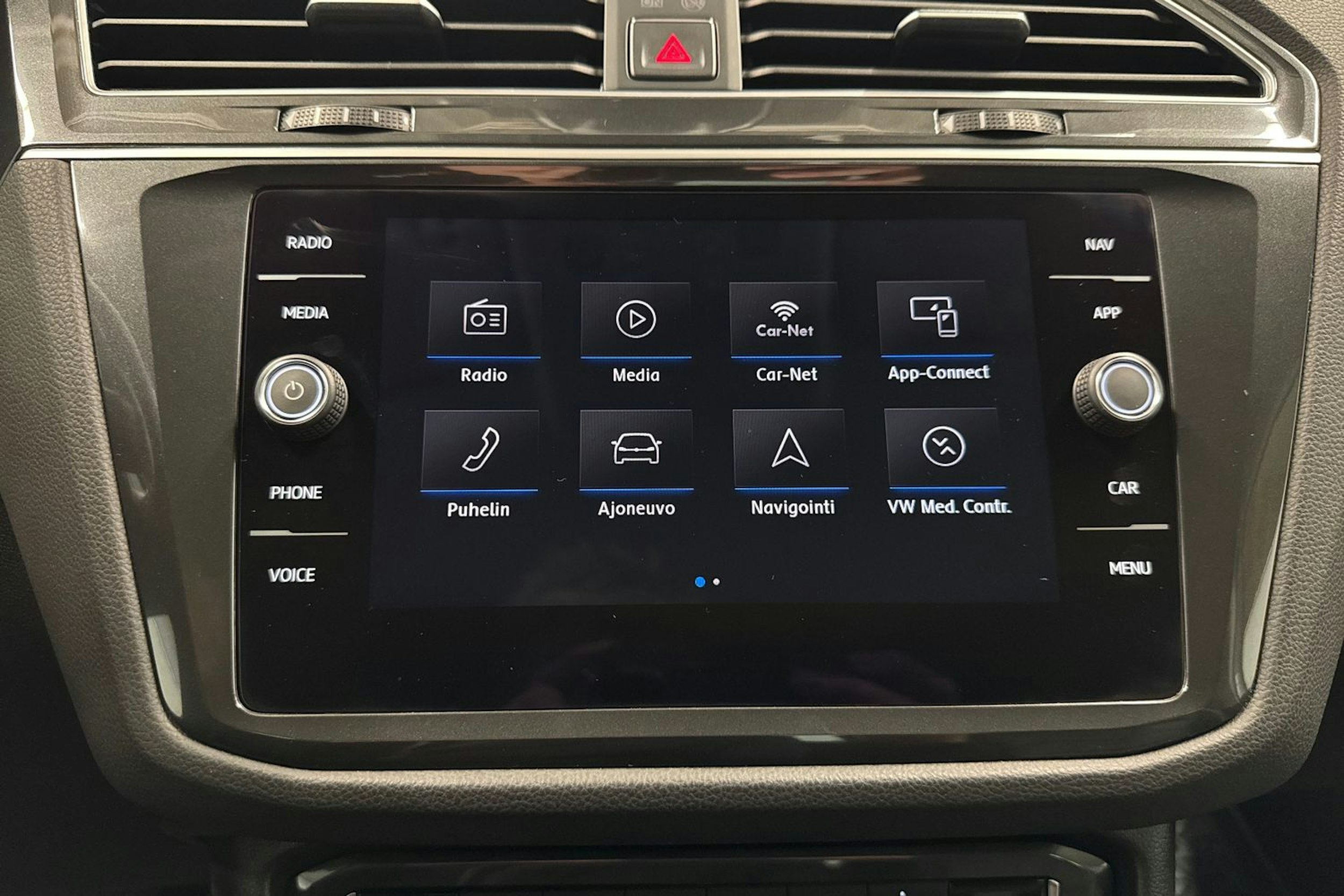 valkoinen Volkswagen Tiguan 2018 kuva 18.