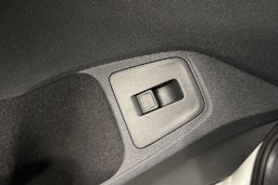 valkoinen Volkswagen Tiguan 2018 kuva 22.