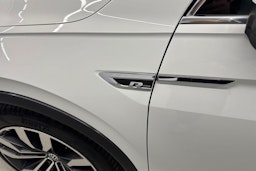 valkoinen Volkswagen Tiguan 2018 kuva 27.