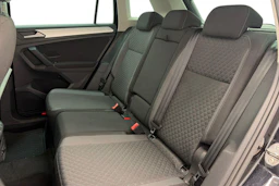 Musta Volkswagen Tiguan 2019 kuva 11.