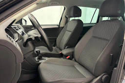 Musta Volkswagen Tiguan 2019 kuva 18.