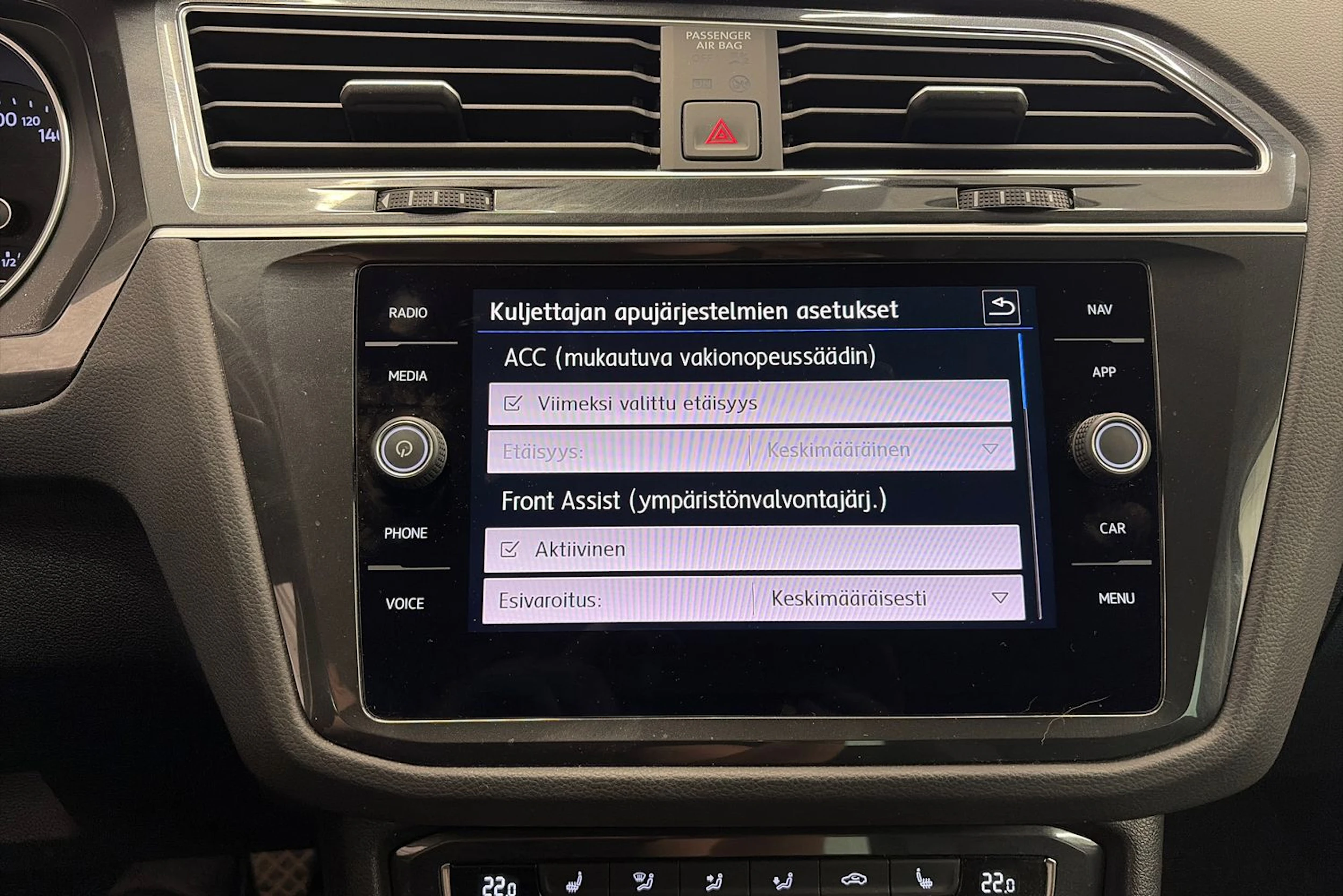 Musta Volkswagen Tiguan 2019 kuva 25.