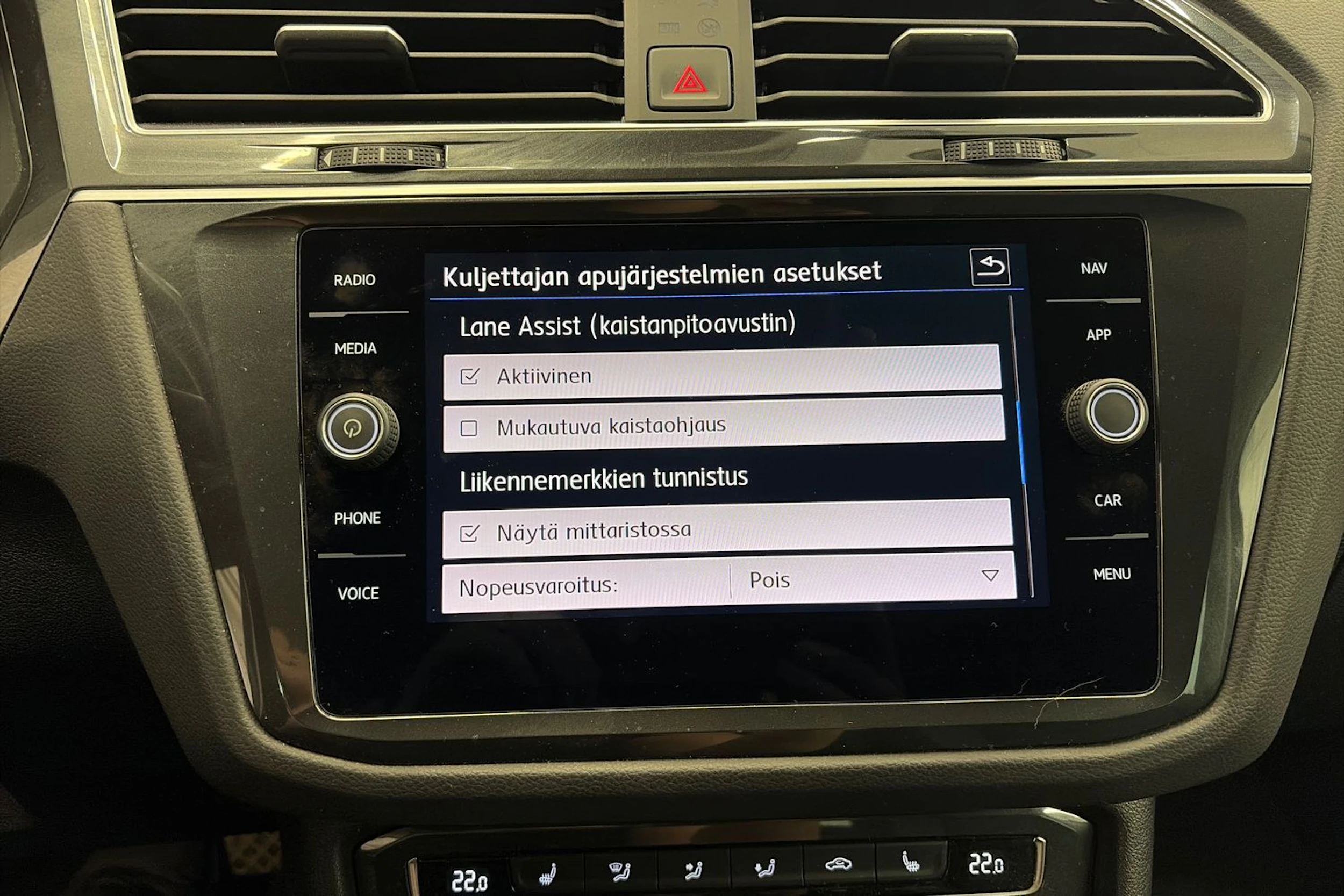Musta Volkswagen Tiguan 2019 kuva 26.