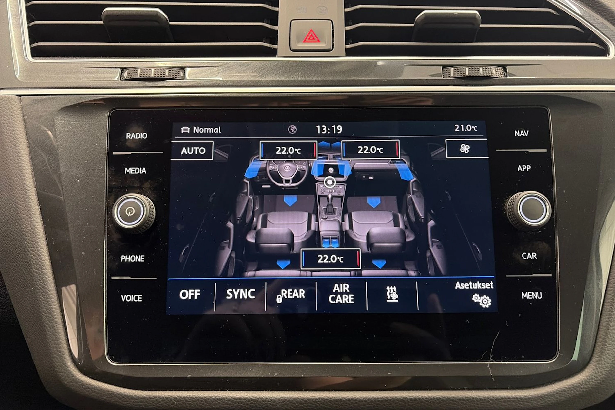 Musta Volkswagen Tiguan 2019 kuva 28.