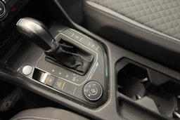 Musta Volkswagen Tiguan 2019 kuva 30.