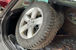 Harmaa Volkswagen Tiguan 2019 kuva 5.