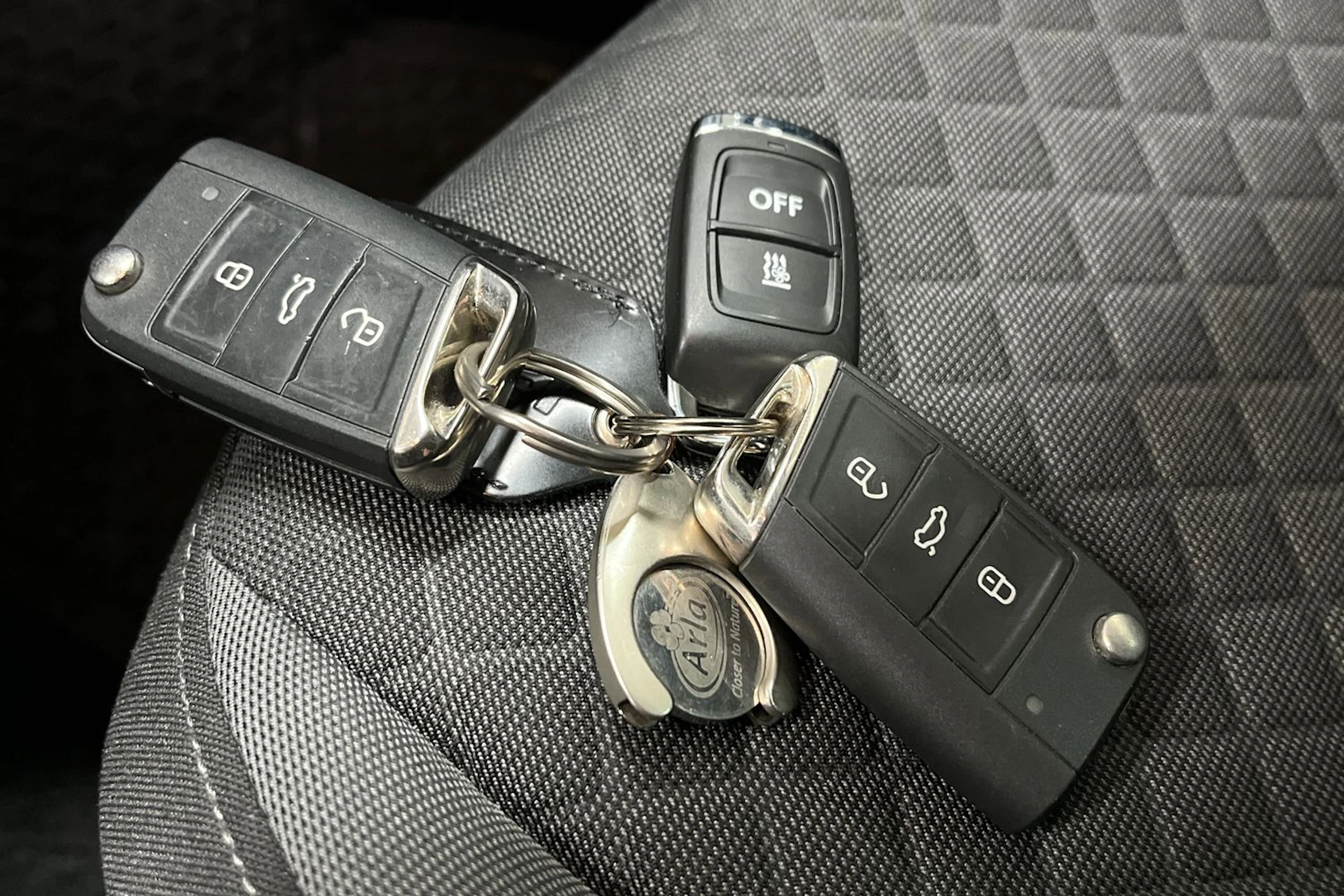 Harmaa Volkswagen Tiguan 2019 kuva 7.