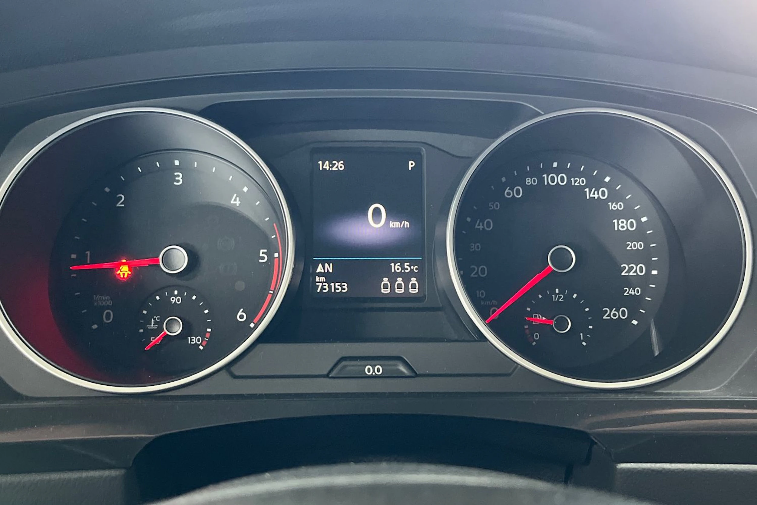 Harmaa Volkswagen Tiguan 2019 kuva 8.