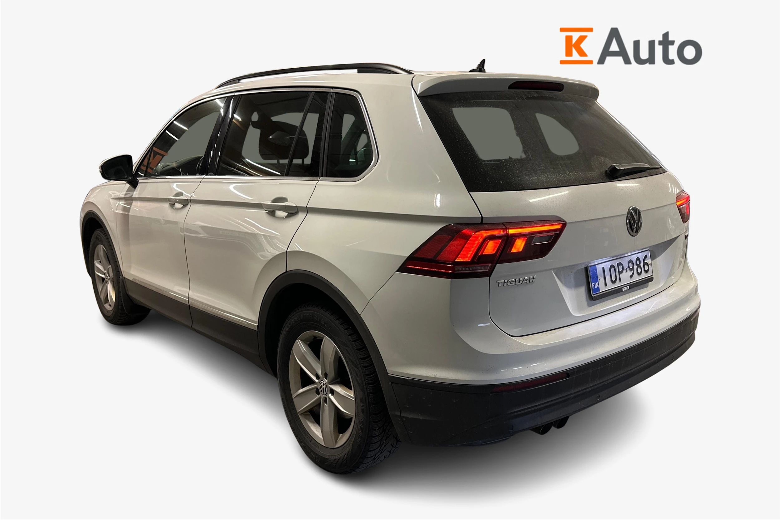 valkoinen Volkswagen Tiguan 2019 kuva 2.