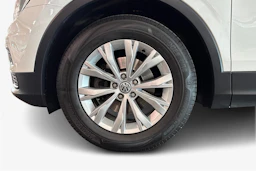 valkoinen Volkswagen Tiguan 2018 kuva 12.