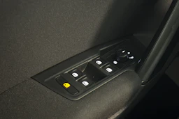 valkoinen Volkswagen Tiguan 2018 kuva 22.