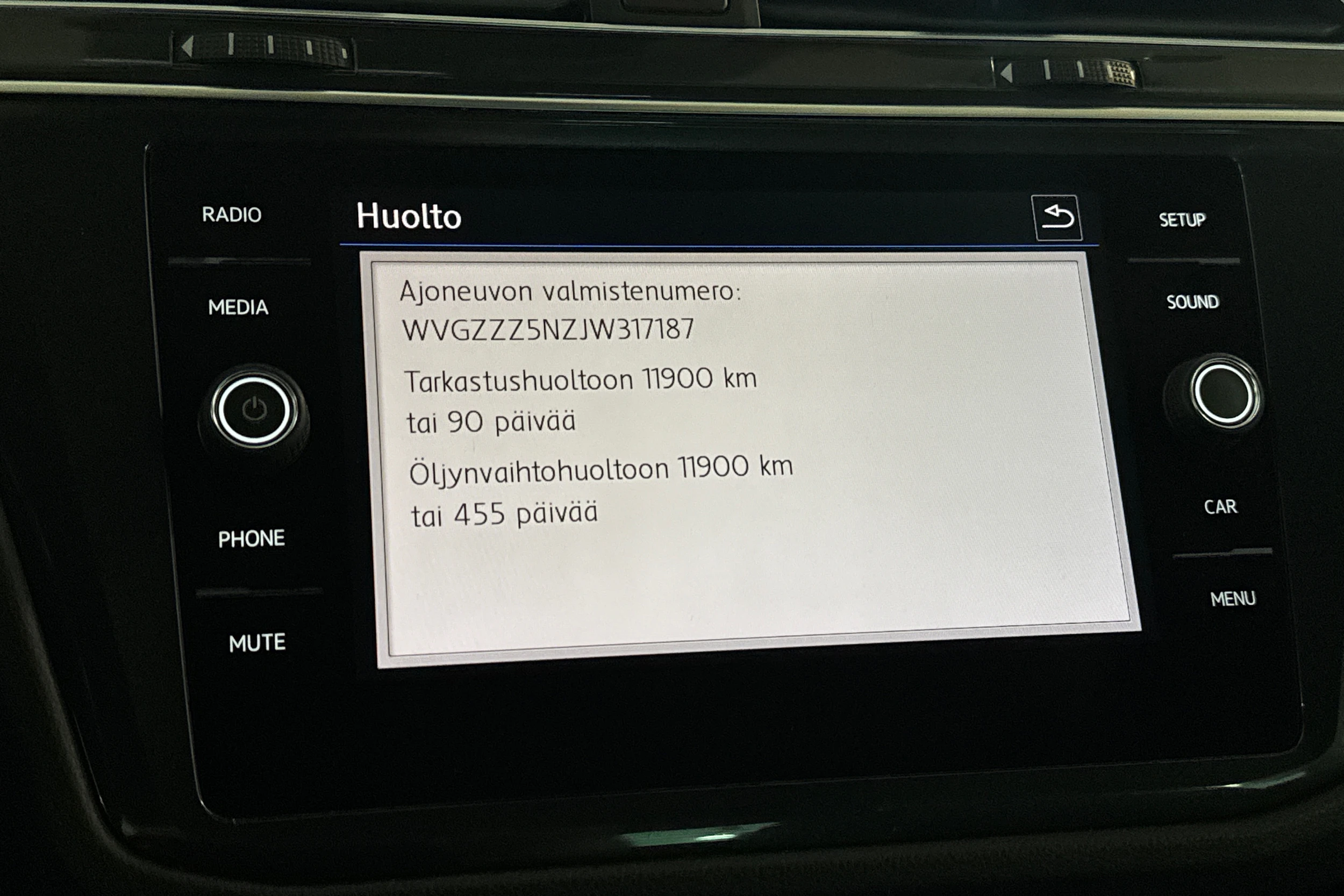 valkoinen Volkswagen Tiguan 2018 kuva 23.