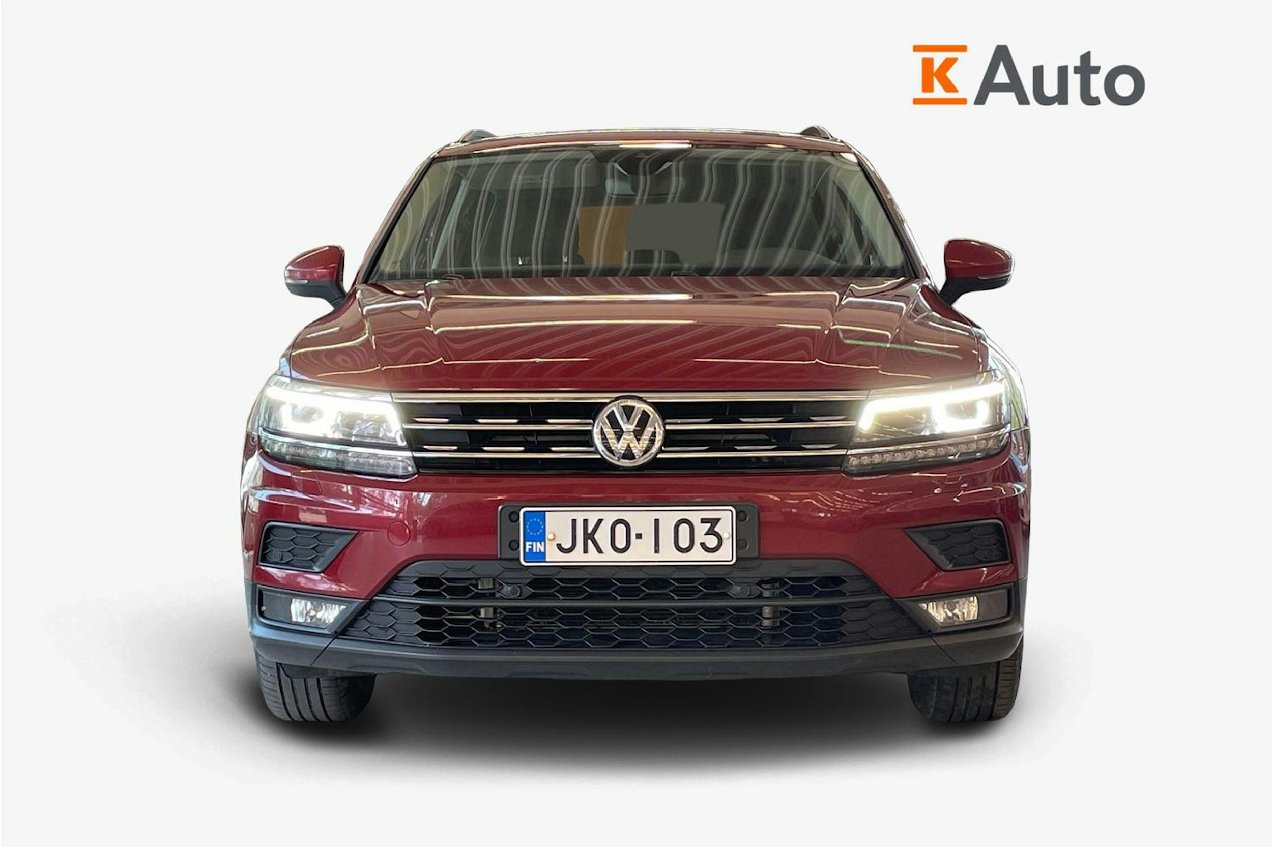 Punainen Volkswagen Tiguan 2018 kuva 5.