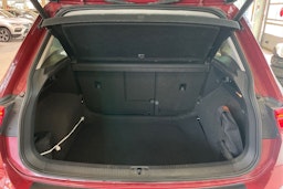 Punainen Volkswagen Tiguan 2018 kuva 27.