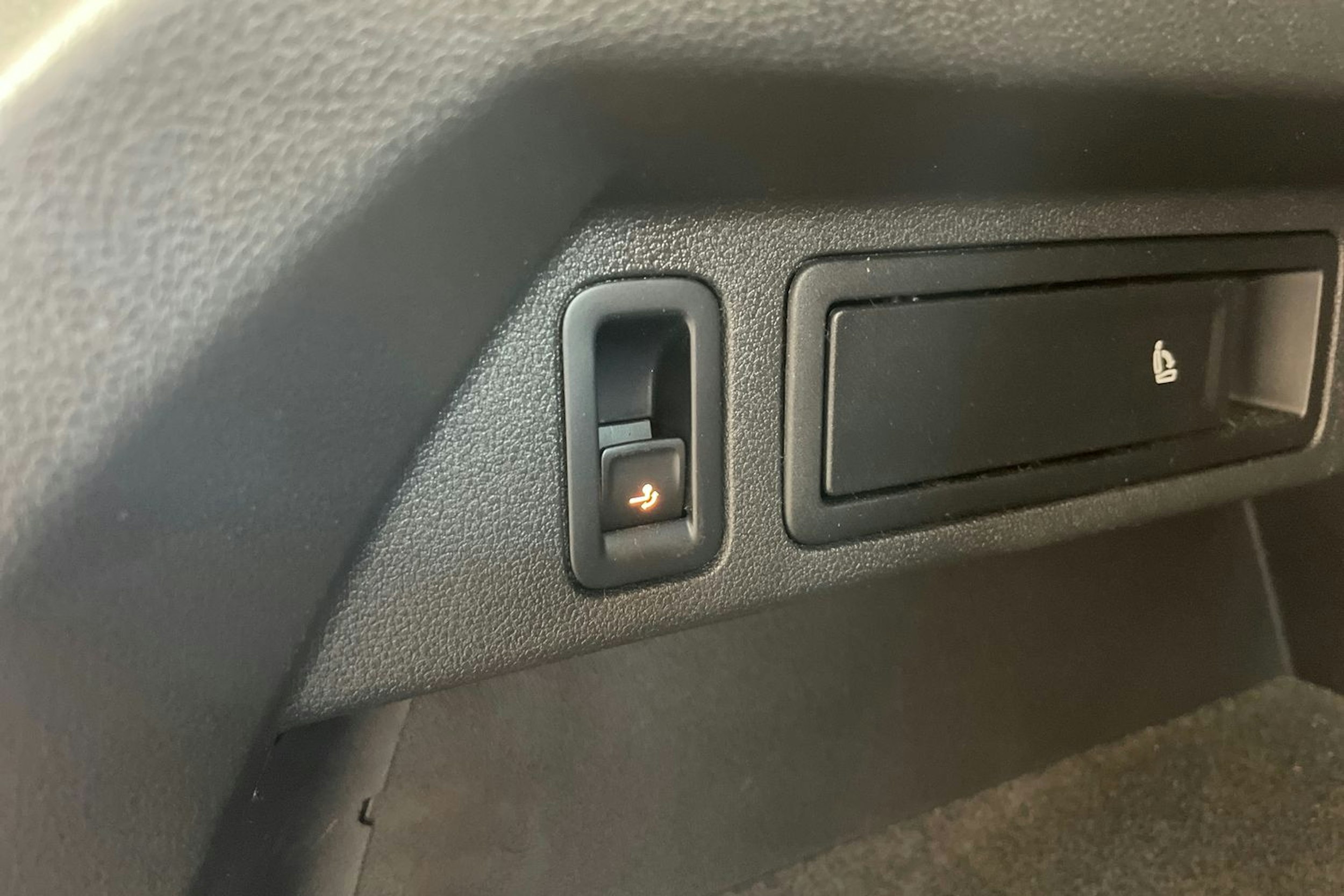 Punainen Volkswagen Tiguan 2018 kuva 30.