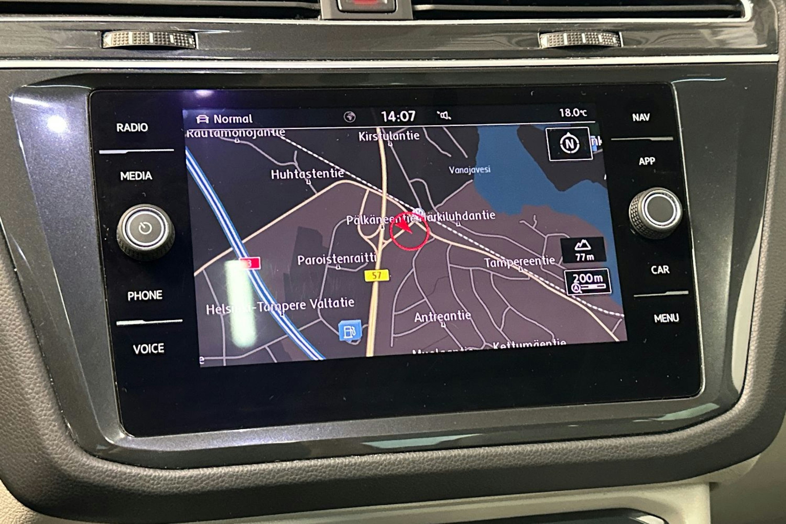 musta Volkswagen Tiguan 2018 kuva 24.