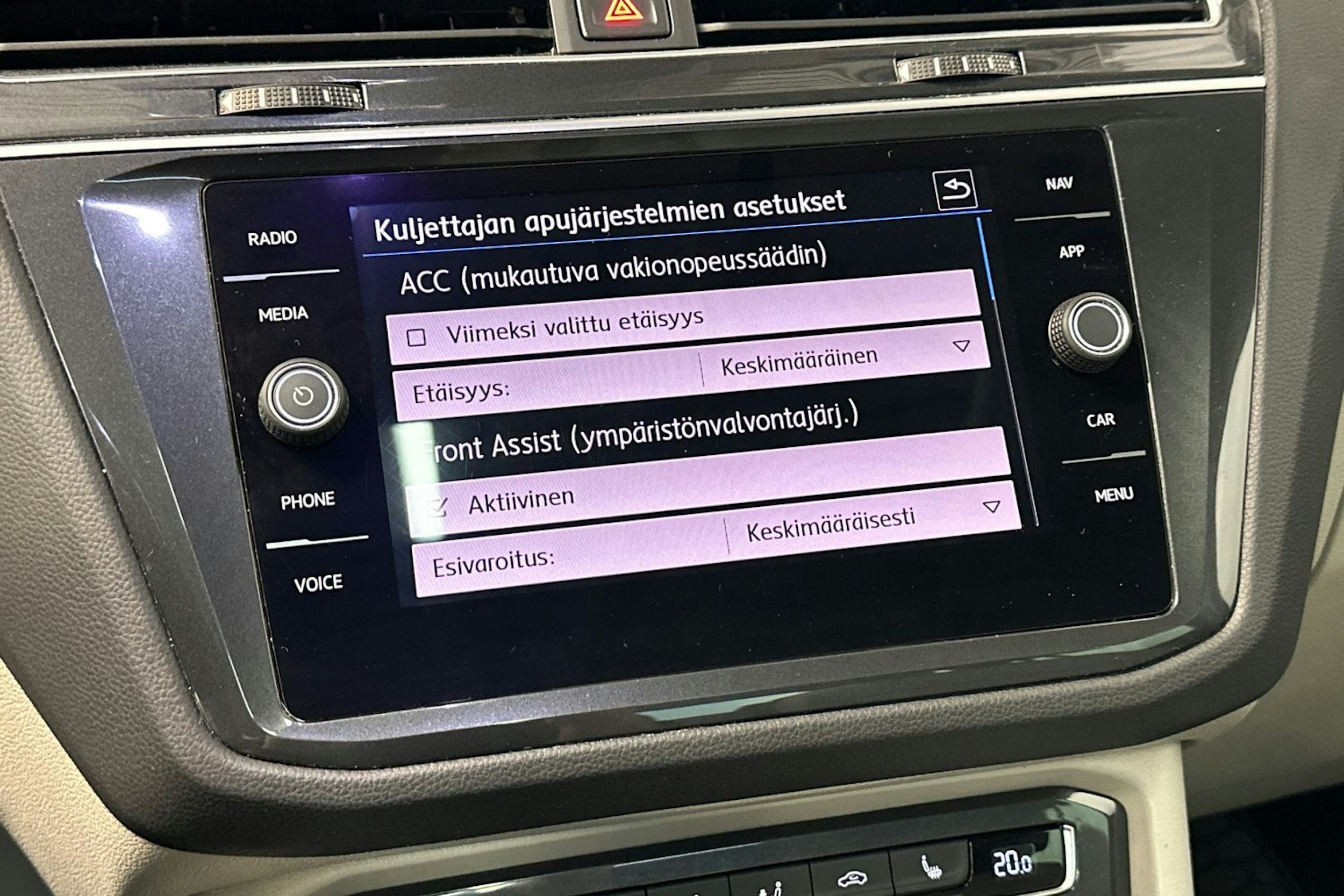 musta Volkswagen Tiguan 2018 kuva 26.