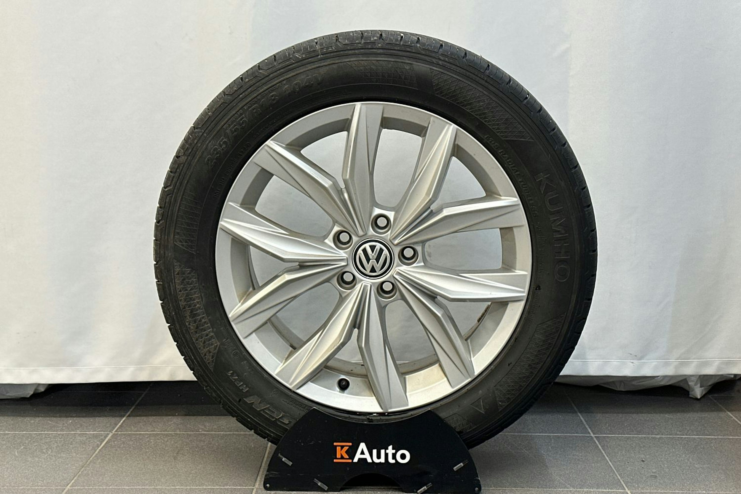 musta Volkswagen Tiguan 2018 kuva 41.