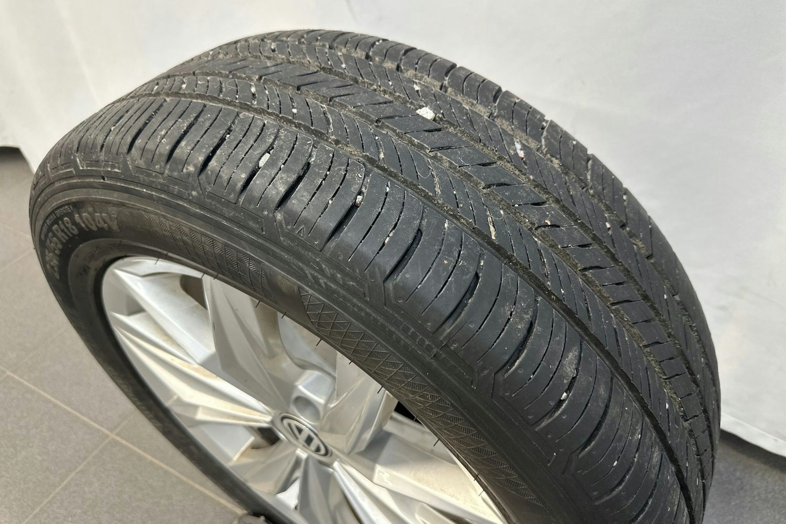 musta Volkswagen Tiguan 2018 kuva 42.