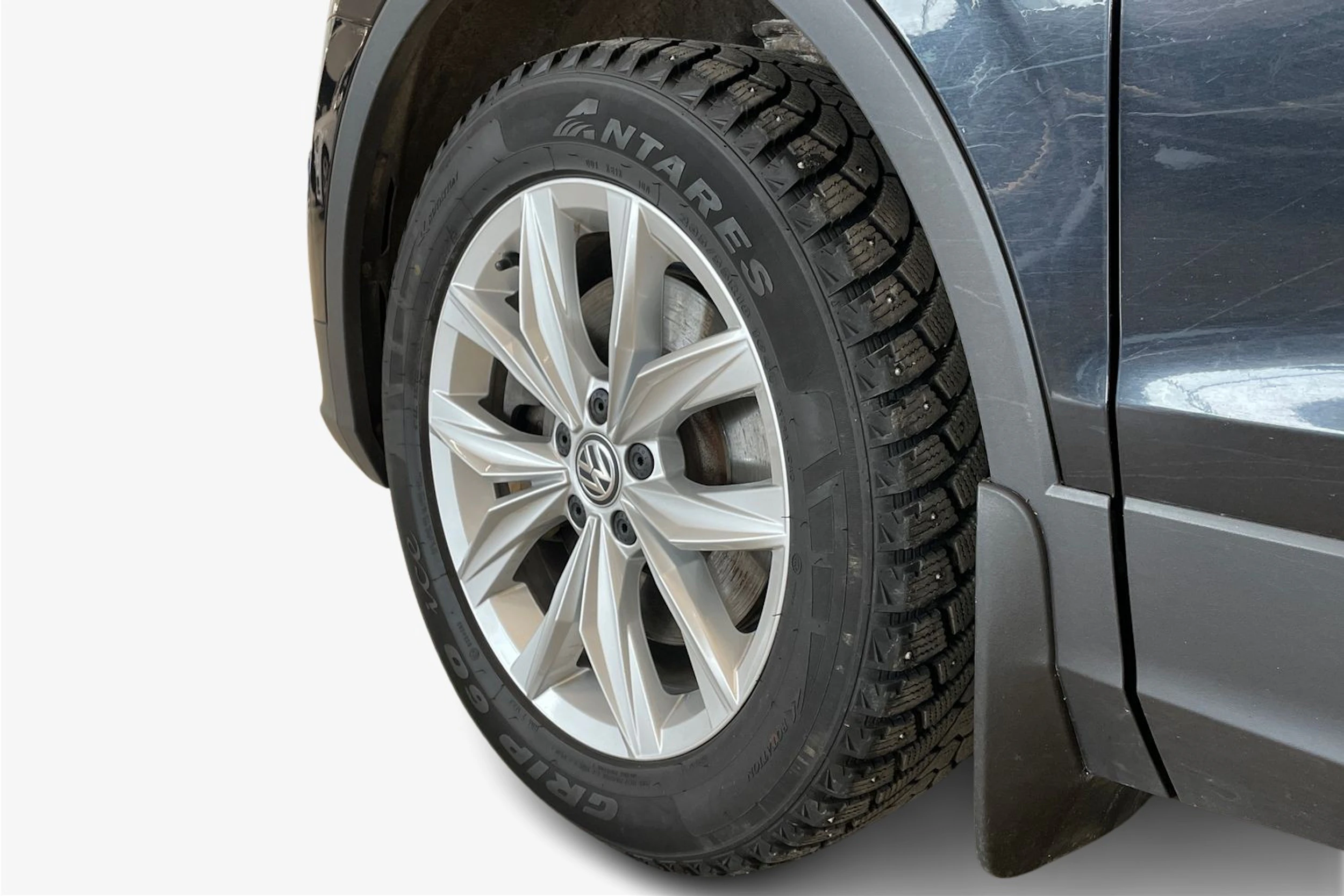 musta Volkswagen Tiguan 2018 kuva 9.