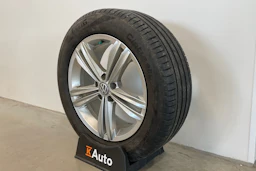 musta Volkswagen Tiguan 2018 kuva 10.