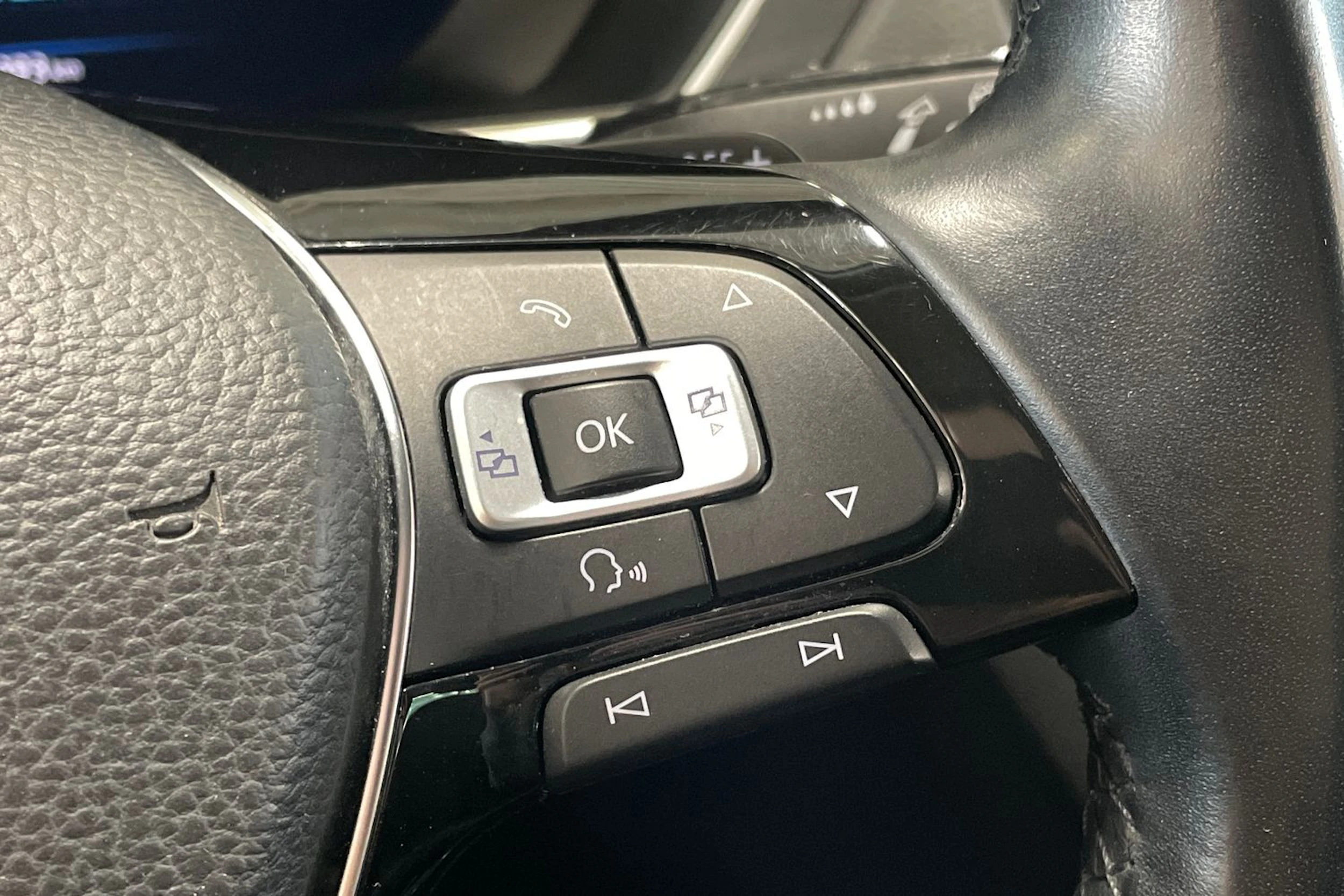 musta Volkswagen Tiguan 2018 kuva 12.