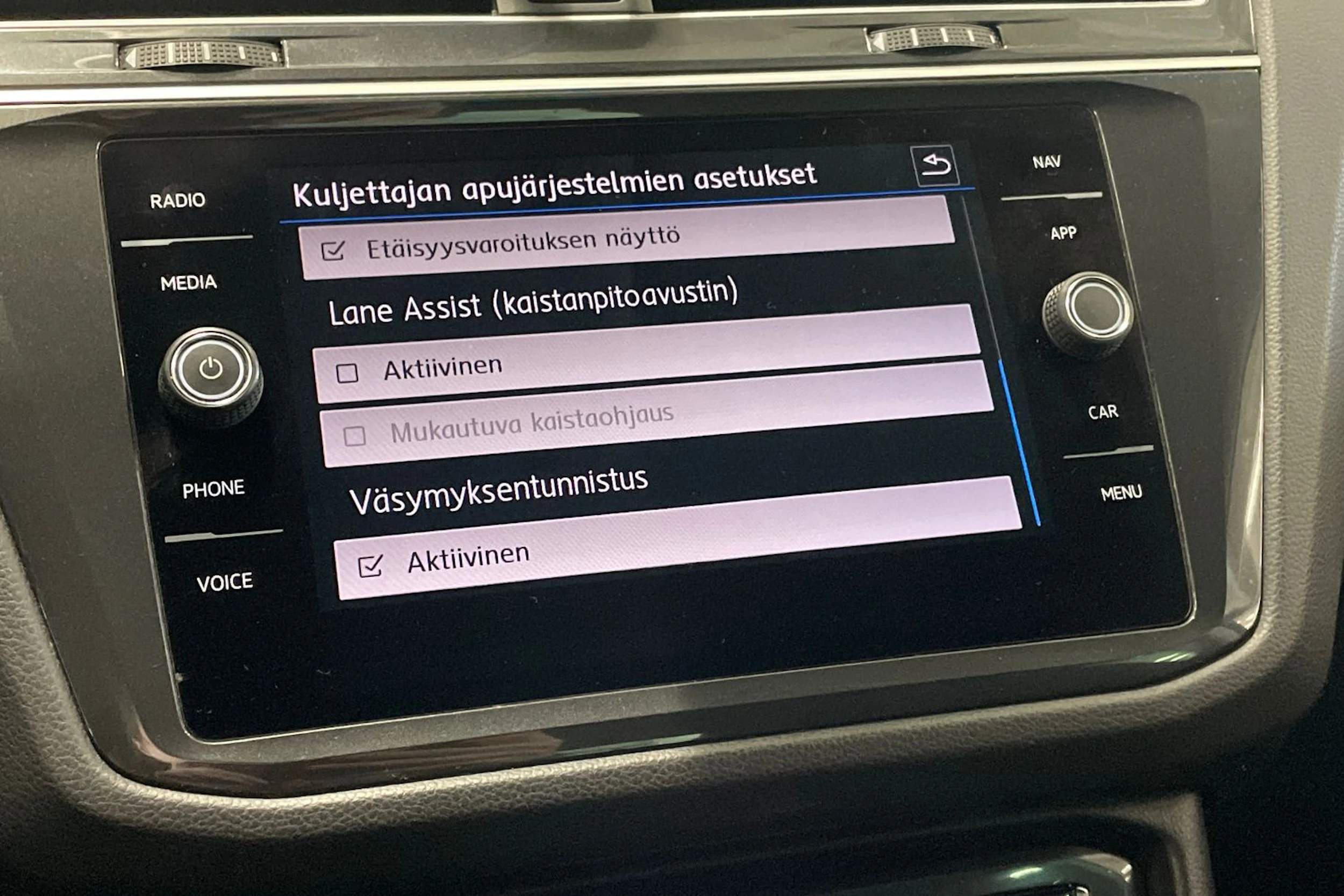 musta Volkswagen Tiguan 2018 kuva 20.