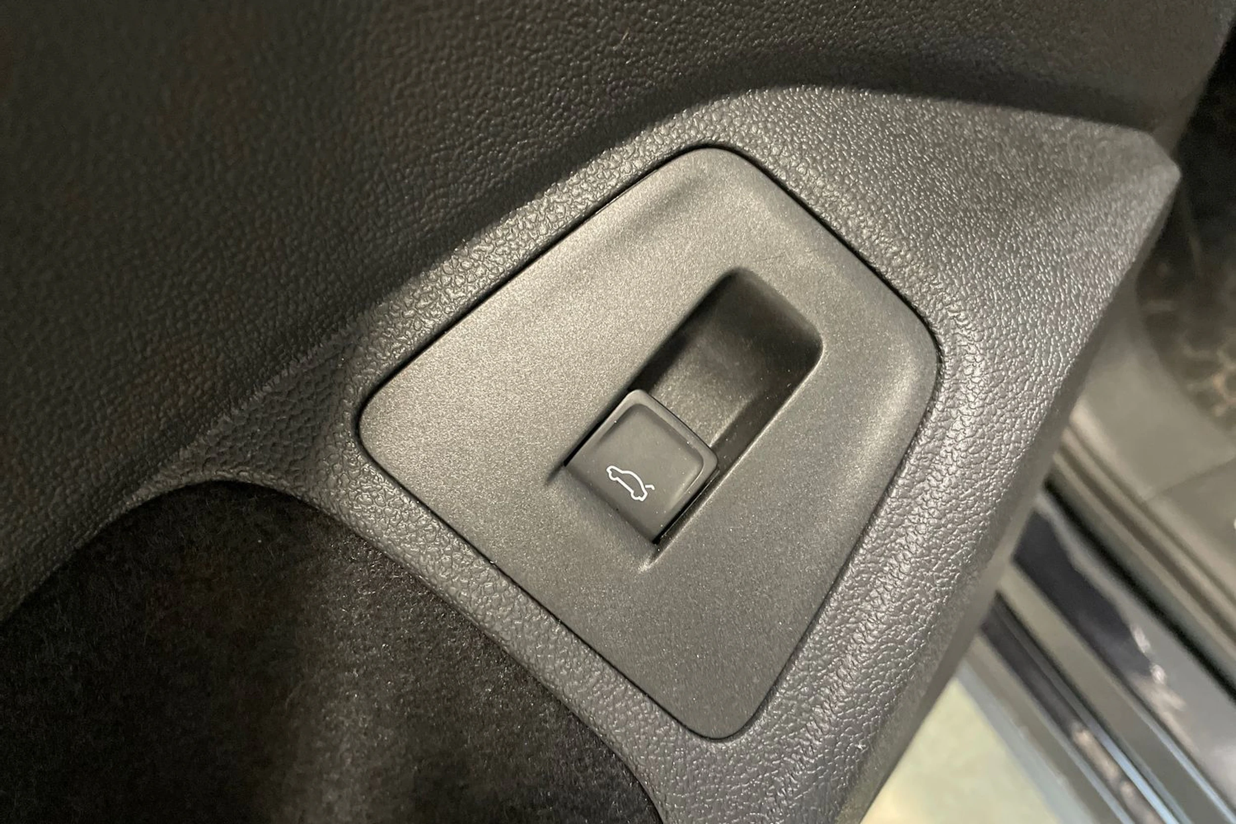 musta Volkswagen Tiguan 2018 kuva 28.