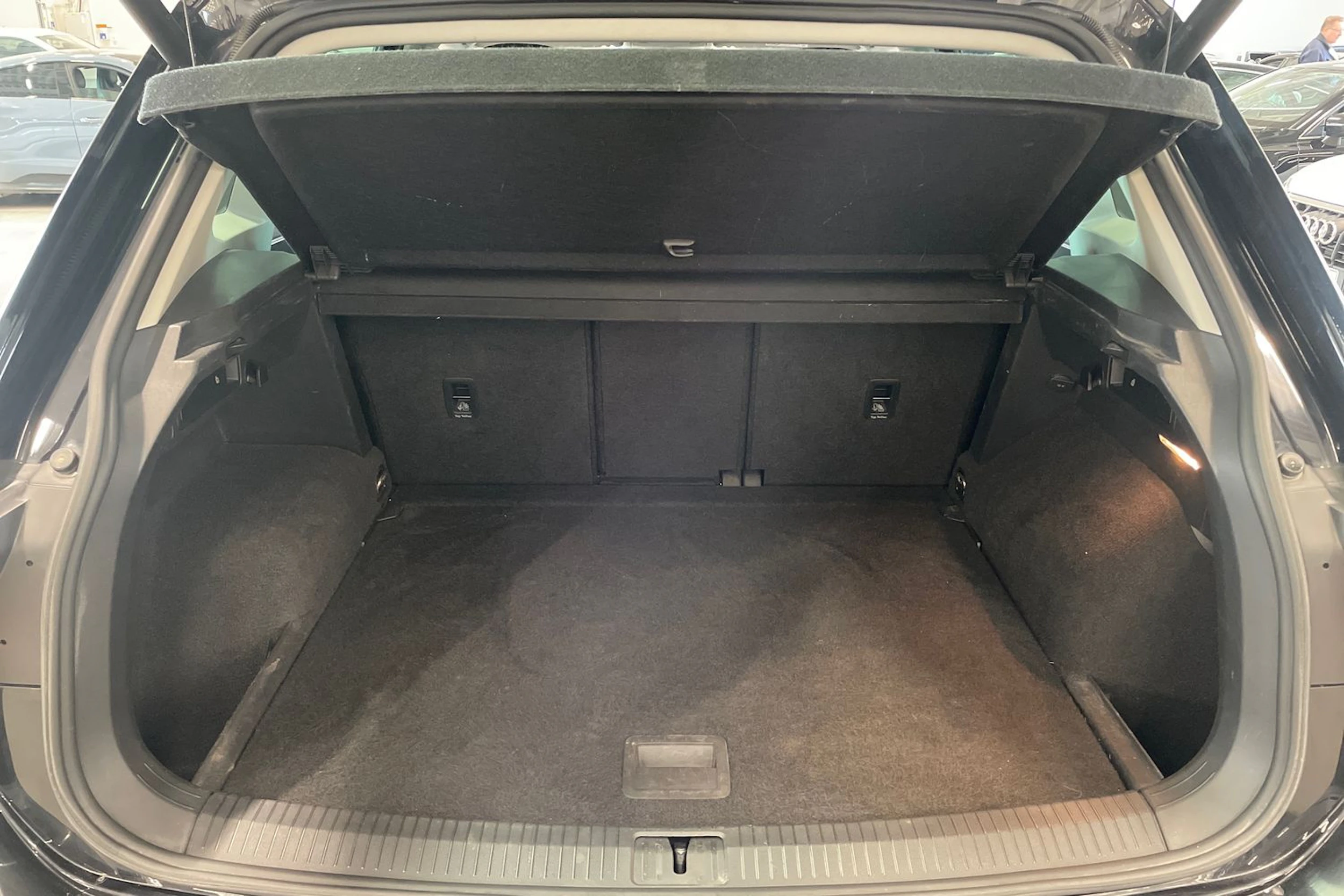 musta Volkswagen Tiguan 2018 kuva 29.