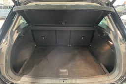 musta Volkswagen Tiguan 2018 kuva 29.