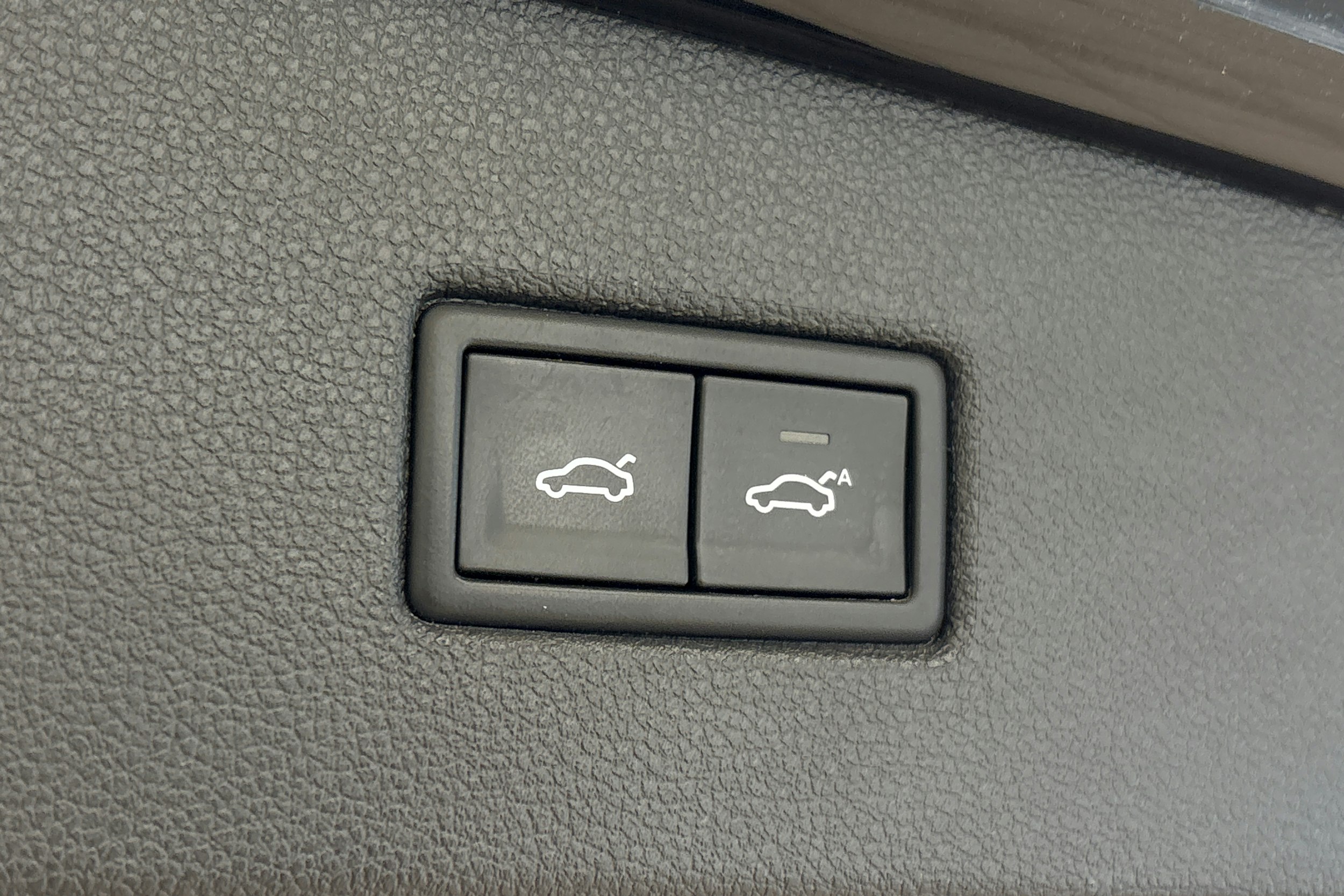 Musta Volkswagen Tiguan 2018 kuva 19.