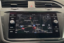 Musta Volkswagen Tiguan 2018 kuva 26.