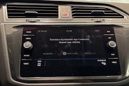 Musta Volkswagen Tiguan 2018 kuva 27.