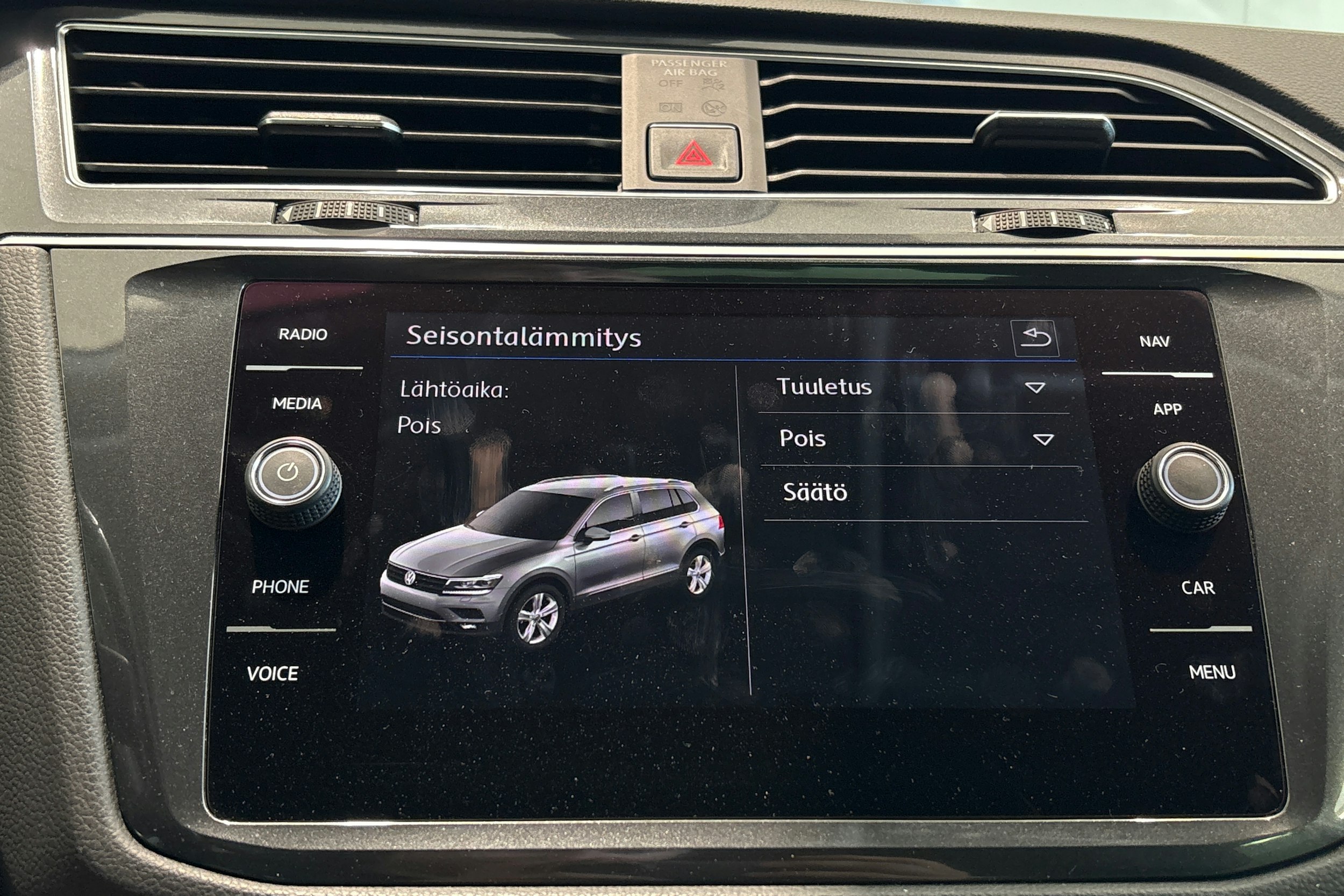 Musta Volkswagen Tiguan 2018 kuva 30.