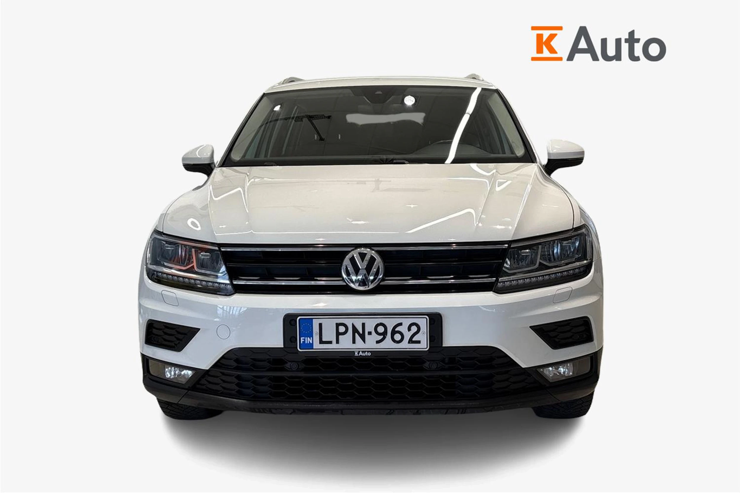 valkoinen Volkswagen Tiguan 2018 kuva 4.