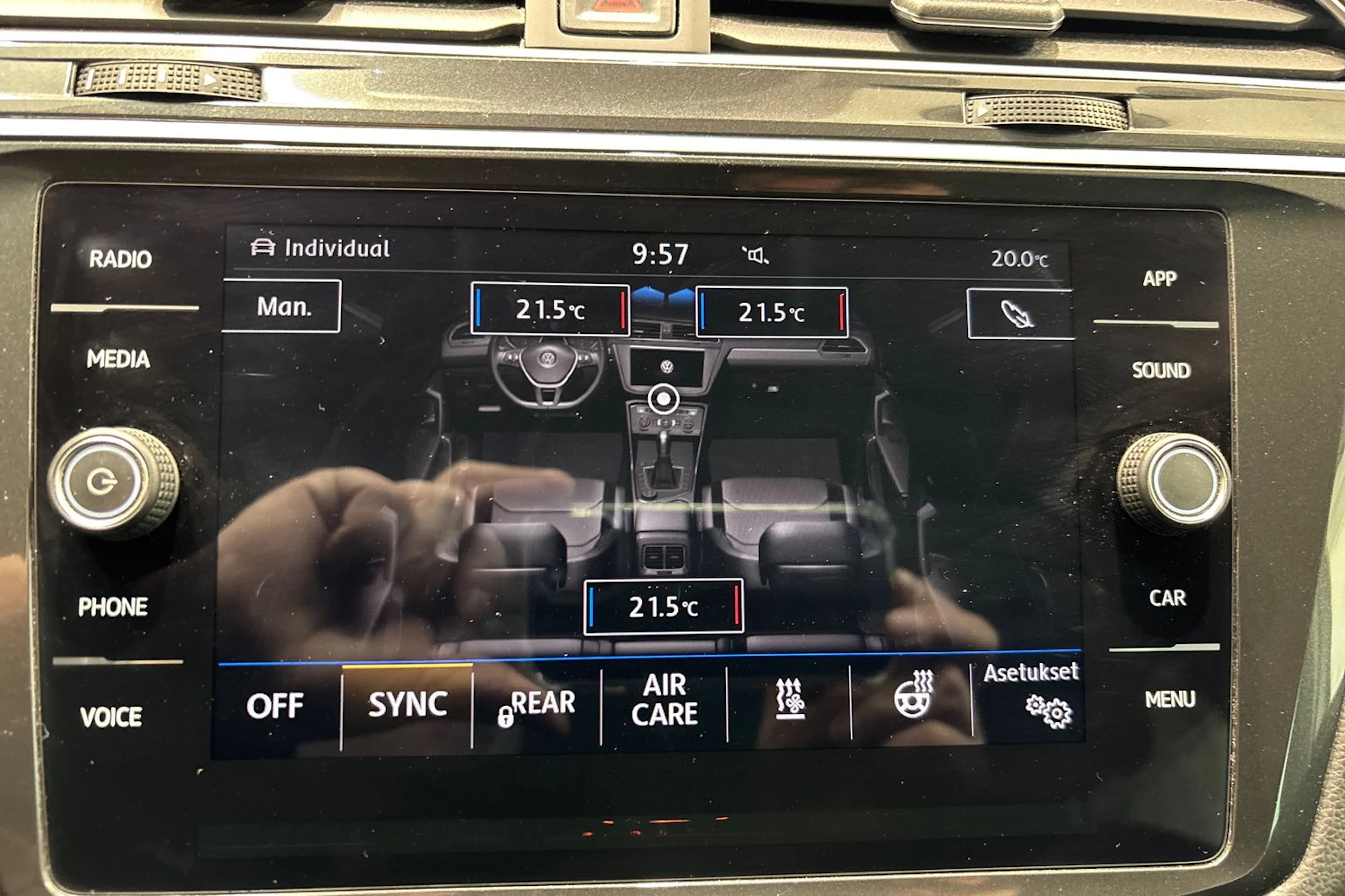 valkoinen Volkswagen Tiguan 2018 kuva 17.