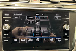 valkoinen Volkswagen Tiguan 2018 kuva 17.