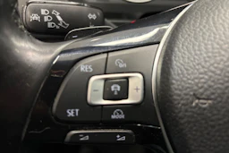 valkoinen Volkswagen Tiguan 2018 kuva 21.