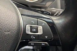 valkoinen Volkswagen Tiguan 2018 kuva 22.