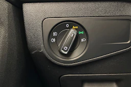 valkoinen Volkswagen Tiguan 2018 kuva 23.