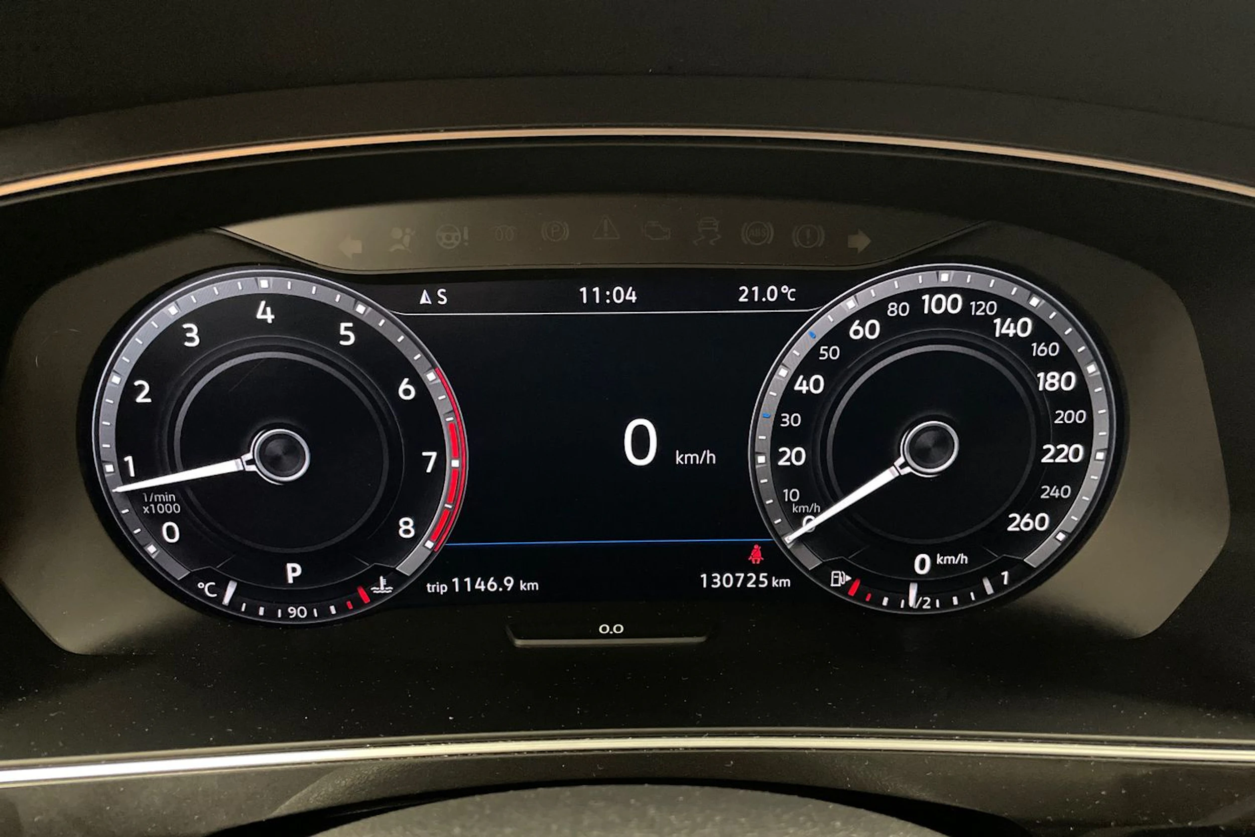 Valkoinen Volkswagen Tiguan 2018 kuva 14.