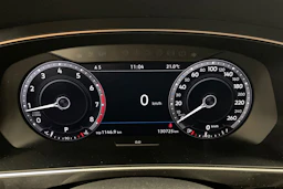 Valkoinen Volkswagen Tiguan 2018 kuva 14.