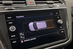 Valkoinen Volkswagen Tiguan 2018 kuva 19.