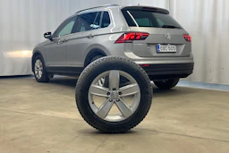 harmaa Volkswagen Tiguan 2018 kuva 25.