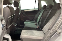 harmaa Volkswagen Tiguan 2018 kuva 10.