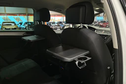 valkoinen Volkswagen Tiguan 2018 kuva 12.