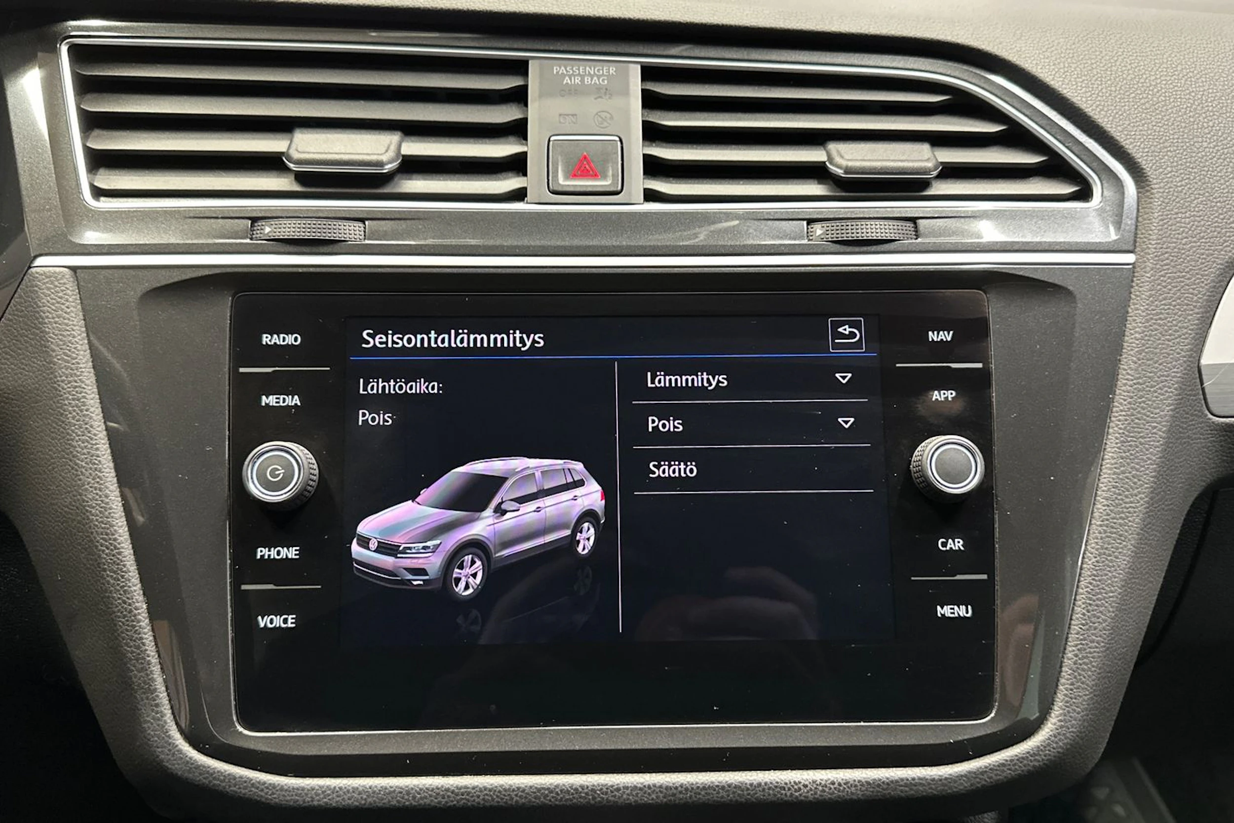 valkoinen Volkswagen Tiguan 2018 kuva 18.