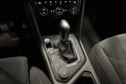 valkoinen Volkswagen Tiguan 2018 kuva 21.